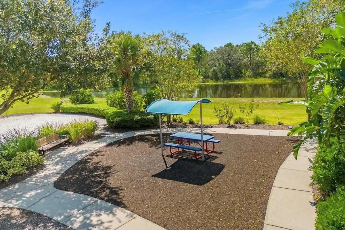 Heated Pool & Free Clubhouse Near Disney Davenport